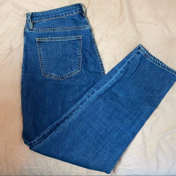 PacSun Denim - PACSUN HIGH WAISTED MOM JEANS DARK WASH 🤍